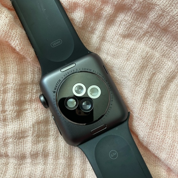 Apple Watch Series 3 GPS + Cellular - Picture 10 of 13